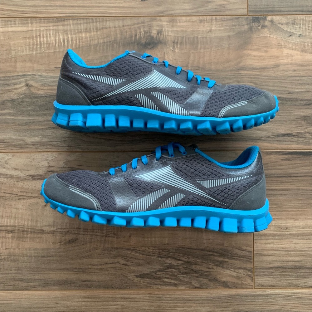 Reebok tennis shoes